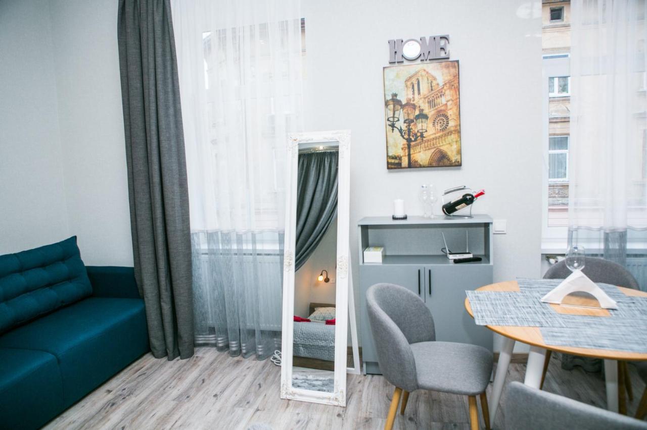 Ferienwohnung Luxury Flat In Downtown Lemberg Exterior foto