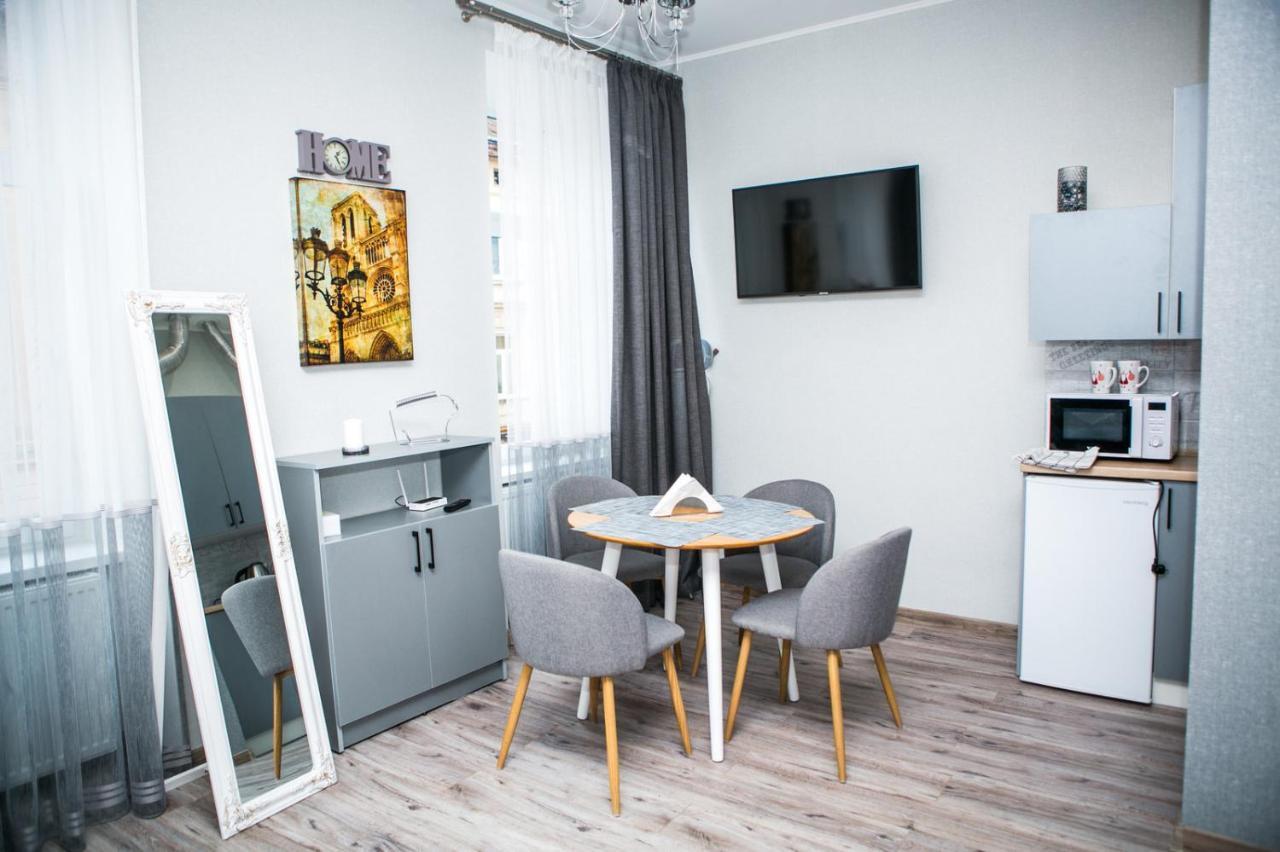 Ferienwohnung Luxury Flat In Downtown Lemberg Exterior foto