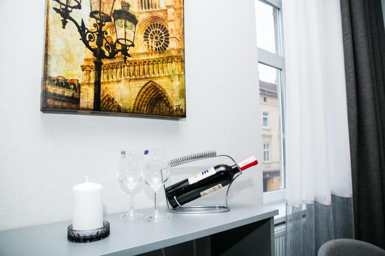 Ferienwohnung Luxury Flat In Downtown Lemberg Exterior foto